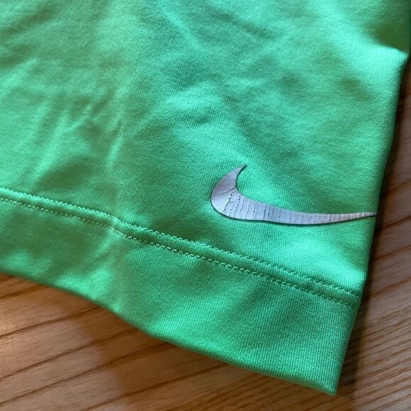 NIKE
WOMEN’s DRI-FIT RACER BACK TANK Neon Green Size Medium - Picture 5 of 5